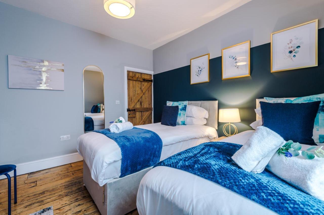 Chester City Centre Haven: Cozy 2-Bed Home for 6 Exterior photo